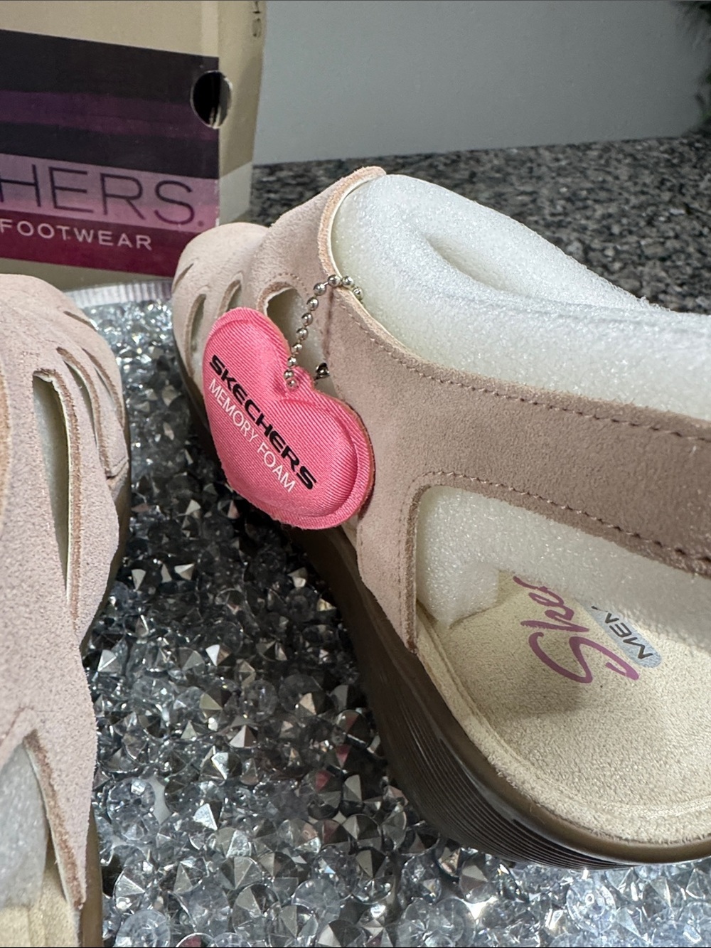 Skechers paralellsude Blush Pink Wedge Sandals with Brown Platform NEW 8 - Picture 11 of 14